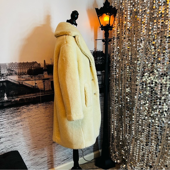 & Other Stories Cream Faux Fur Coat - Picture 4 of 13